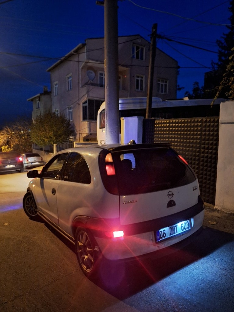 CORSA 1.7 DTI HYBRID TURBO - 2