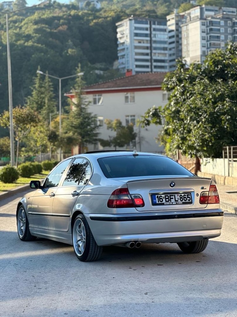 TEMİZ BAKIMLI E46 - 11
