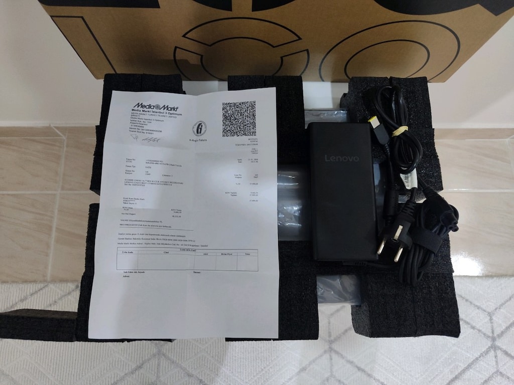 Lenovo Loq i7 13700HX 24RAM 512SSD 8GB RTX5050 LAPTOP TAKASLI - 11