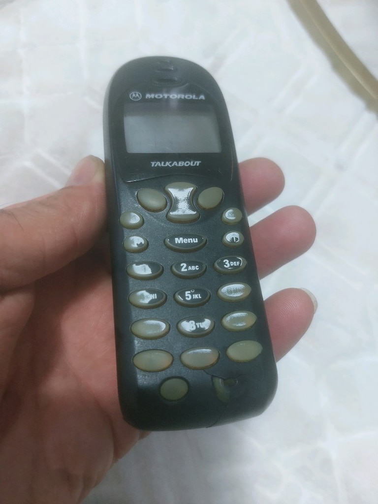 Motorola tuşlu cep telefonu. pili bitik - 11