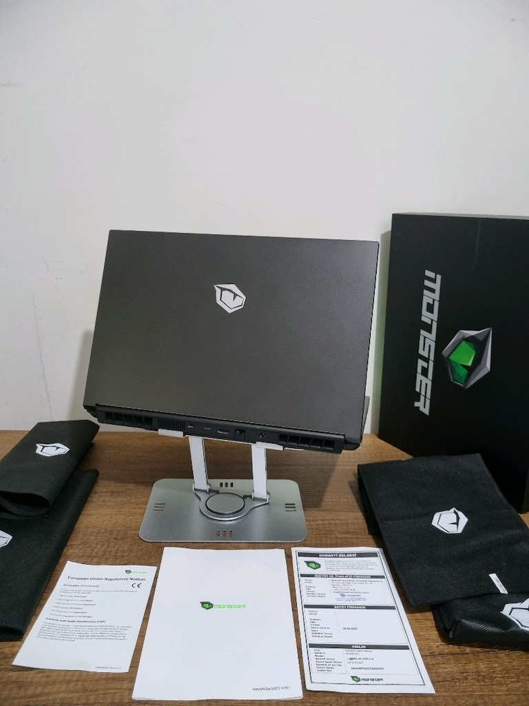 RTX4050 140W - Monster Abra - Temiz Gaming Laptop - 6