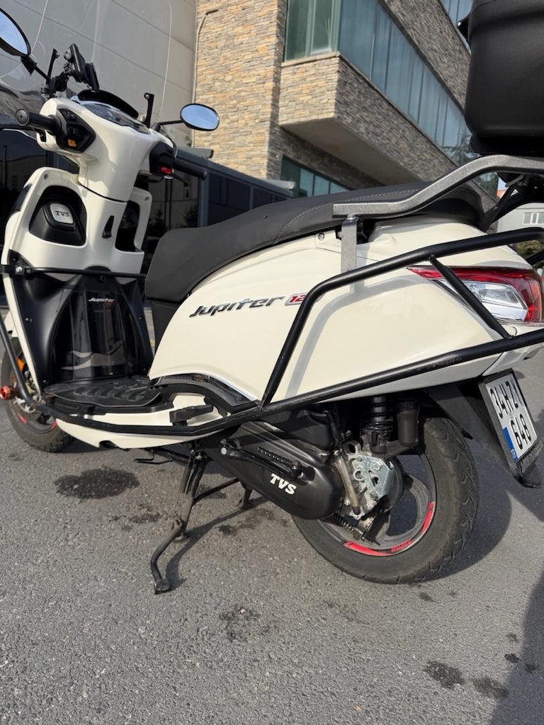TVS jupiter 125 - 8