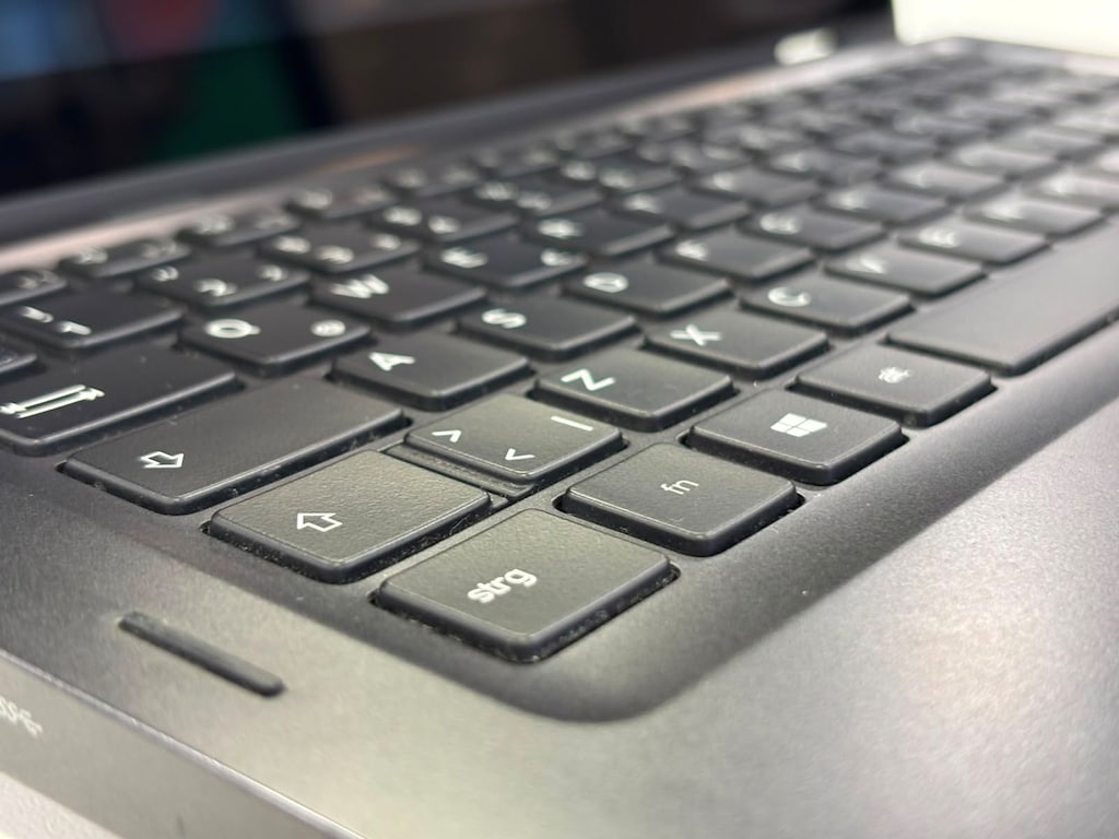 Dokunmatik Katlanabilir Dell Notebook İ7 8.Gen 8Gb Ram 256M2 Laptop - 3
