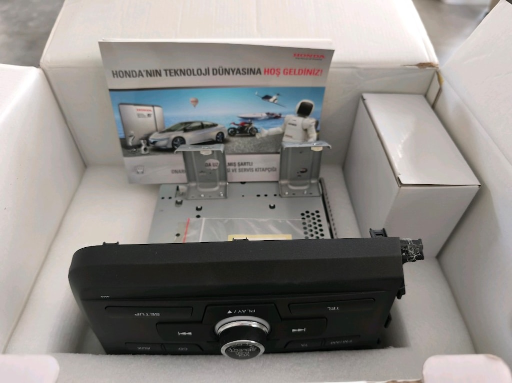 HONDA CIVIC ORJİNAL (2012 - 2016) SIFIR CD CALAR/ TEYP - 8
