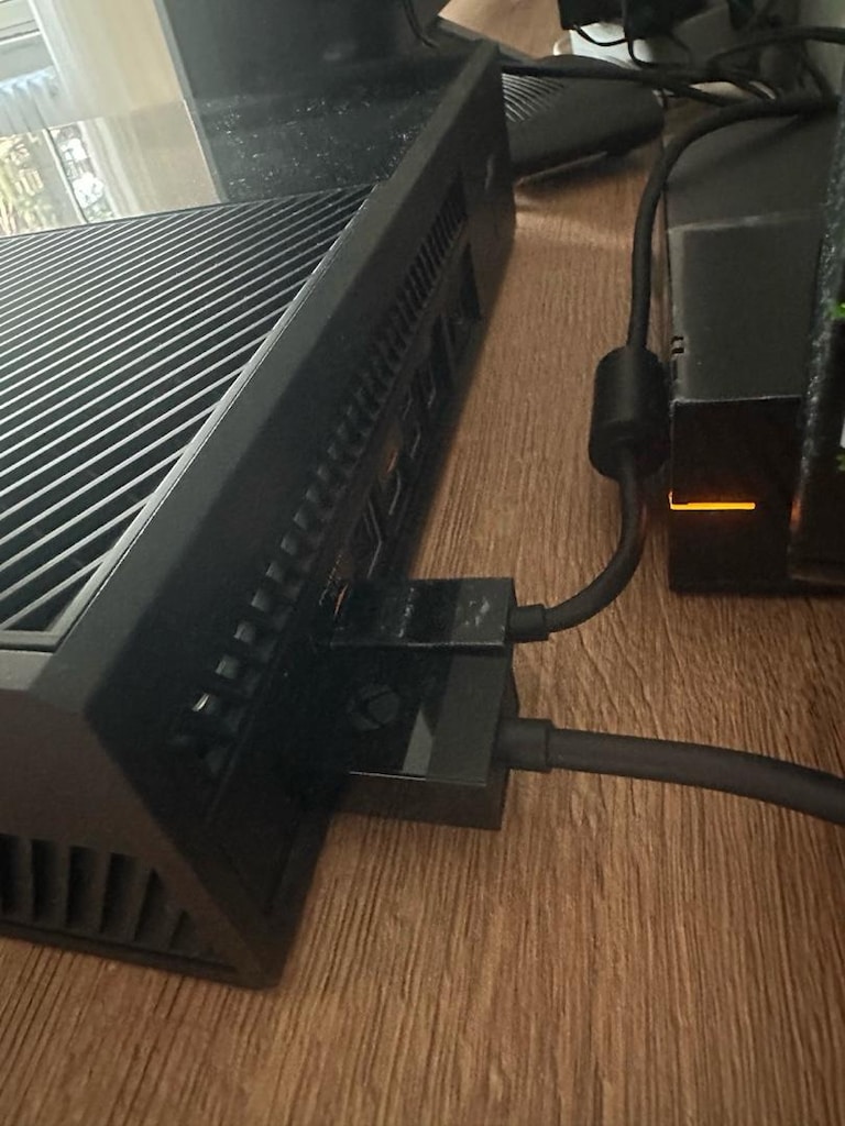 Xbox One 500 GB - 4
