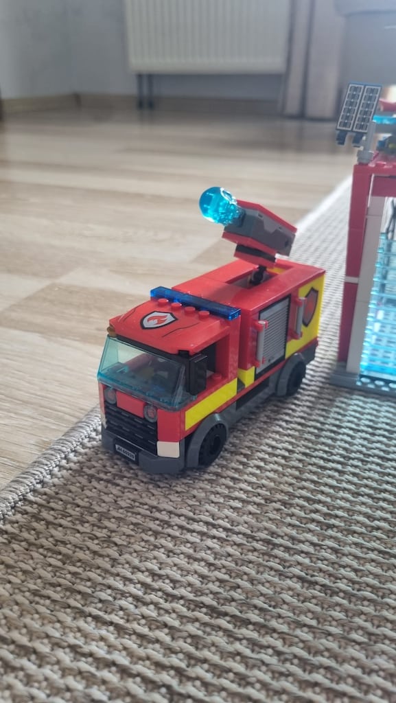 Lego City Set 60320 - 4