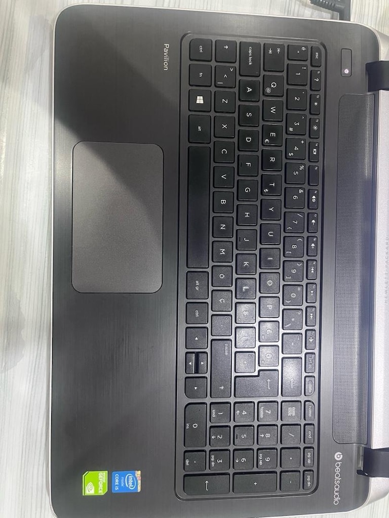 İLK SAHİBİNDEN HP PAVİLİON NOTEBOOK - 4