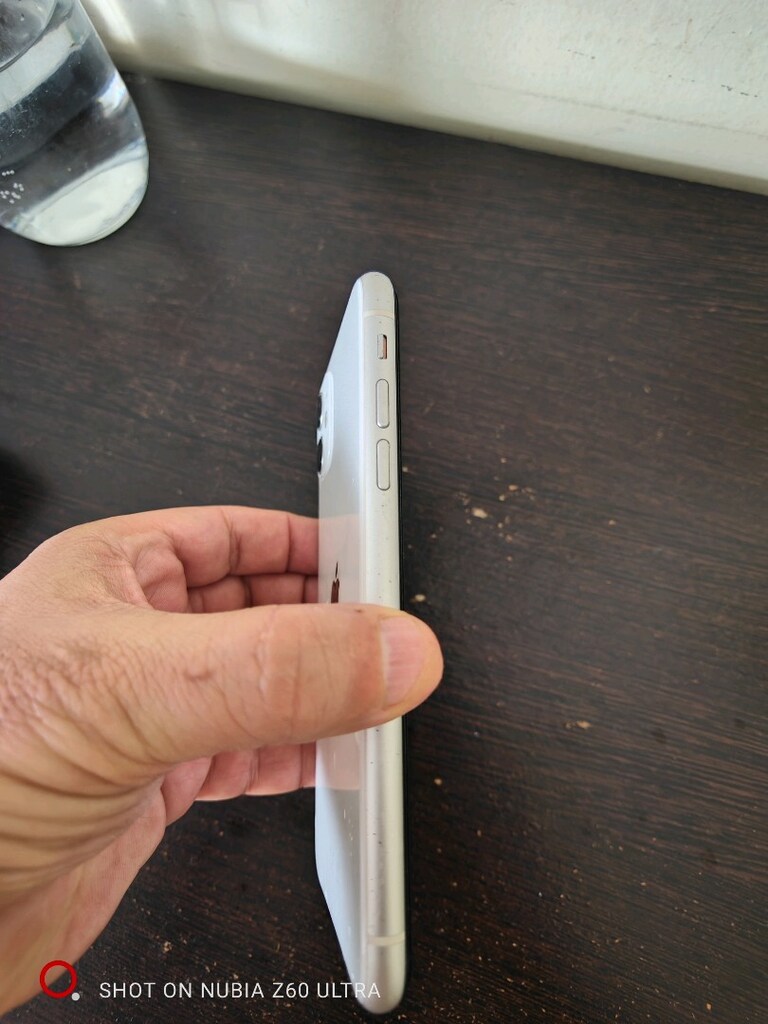 iPhone 11 Türkiye cihazı 64 gb - 6