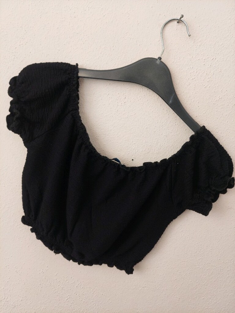 EVRA siyah bürümcük fırfırlı Crop bluz - 2