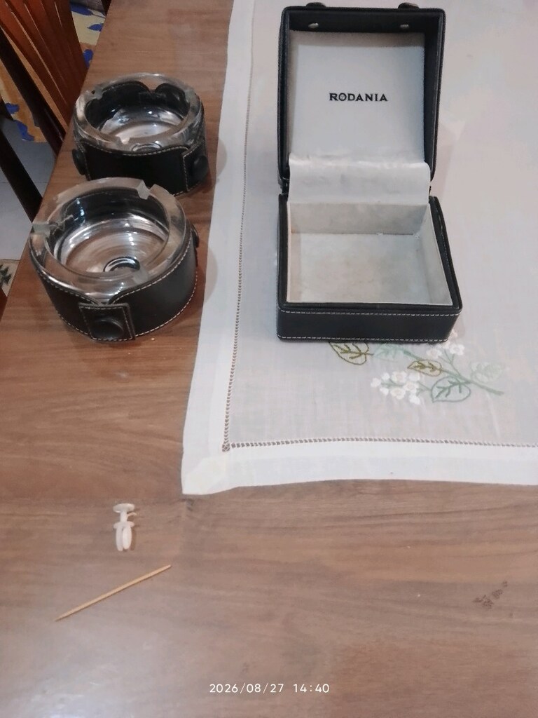CAM DERİ KAPLAMA KÜLLÜK VE HEDİYE KUTUSU.DEFOSU YOK.ÇOK YENİ - 3