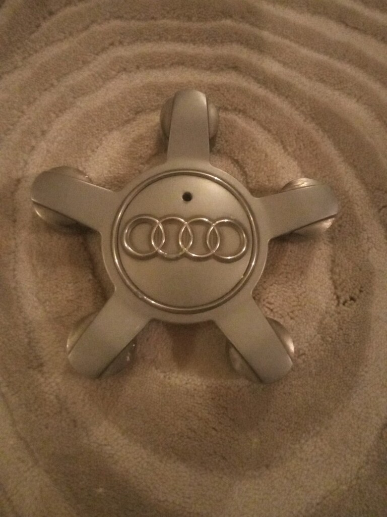 Audi ahtopot jant göbeği orjinal parça - 9