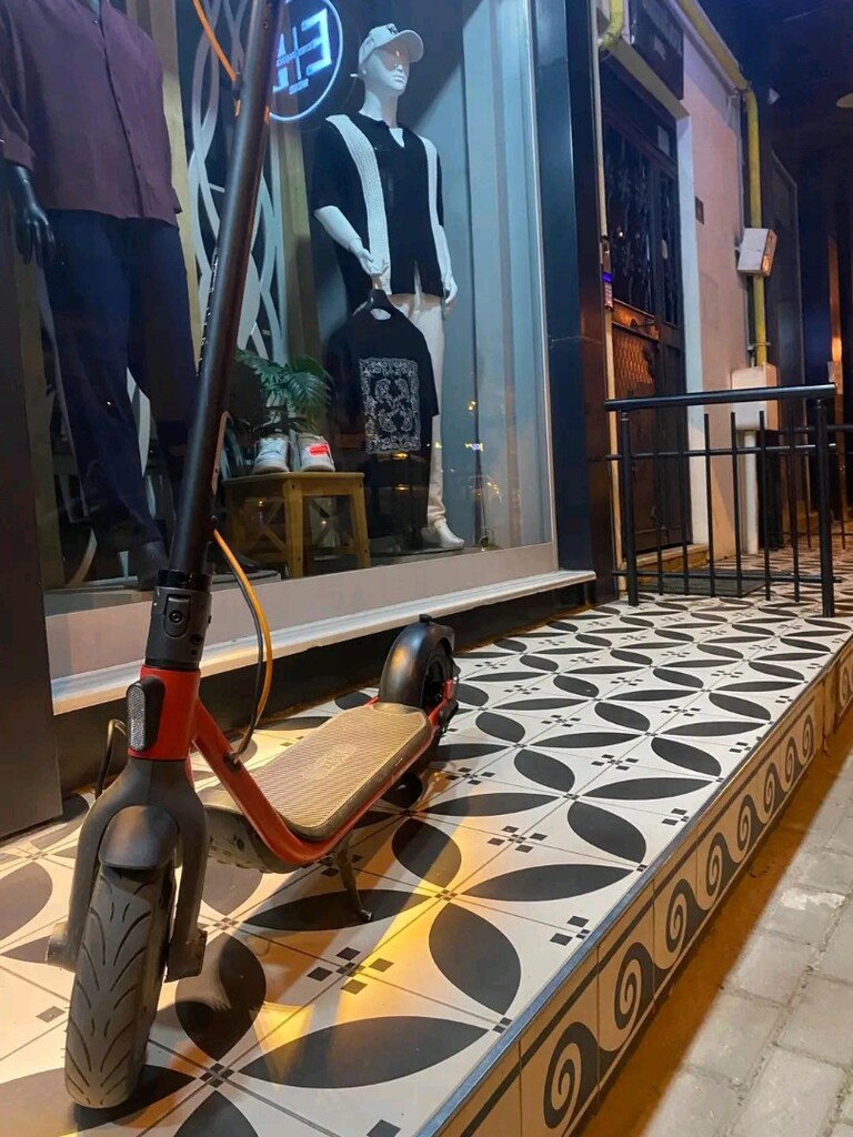 segway d28E scooter - 4