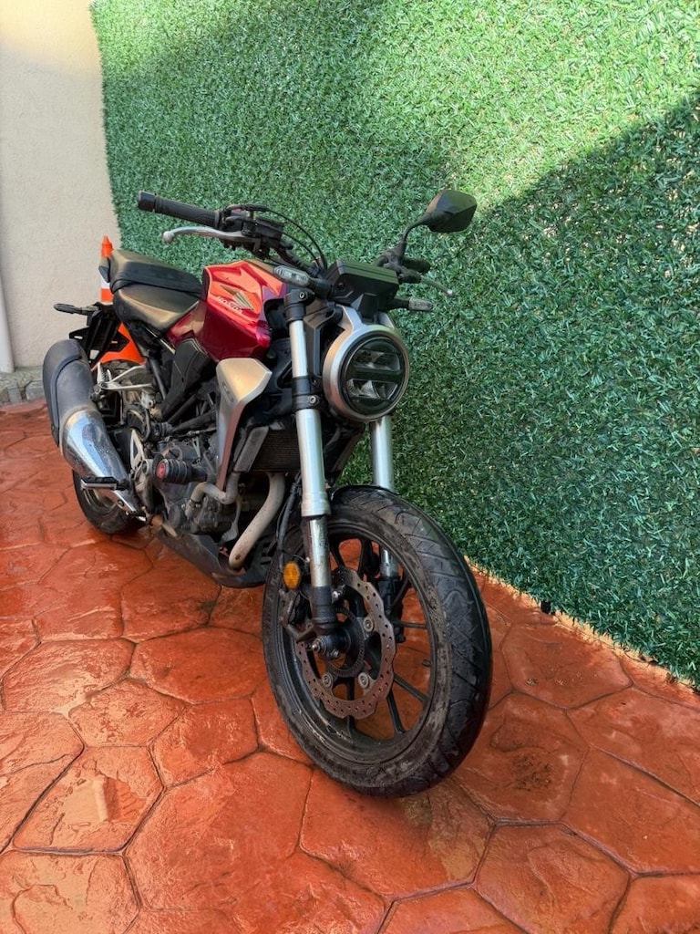 HONDA CB 250R 2018 ABS çekme belgeli ağır hasar kayıtlı - 3