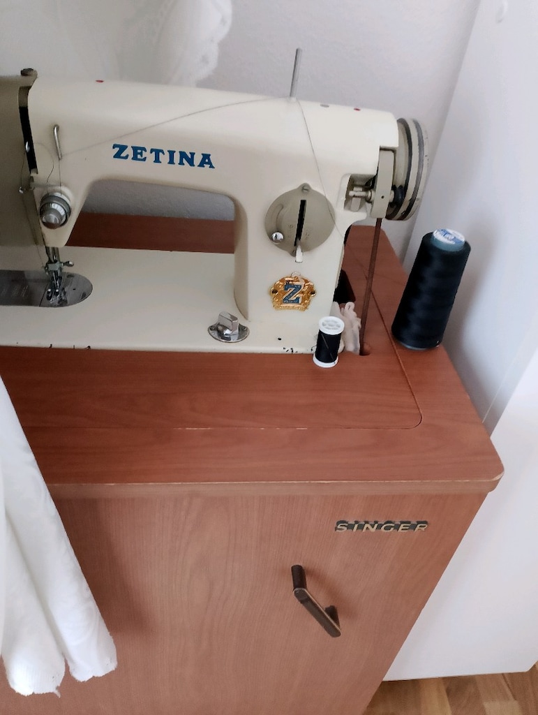 ayakla çalışan antika sayılır zetina dikiş makinası sağlam çalışıyor - 2