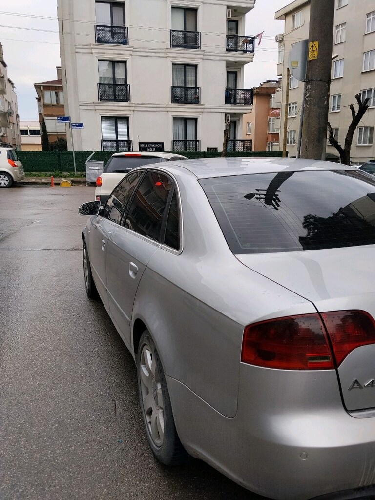 temiz Audi A4 b7 kasa - 5