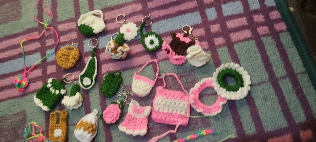 el örgüsü bileklikler maskot ve anahtarlıklar - 3