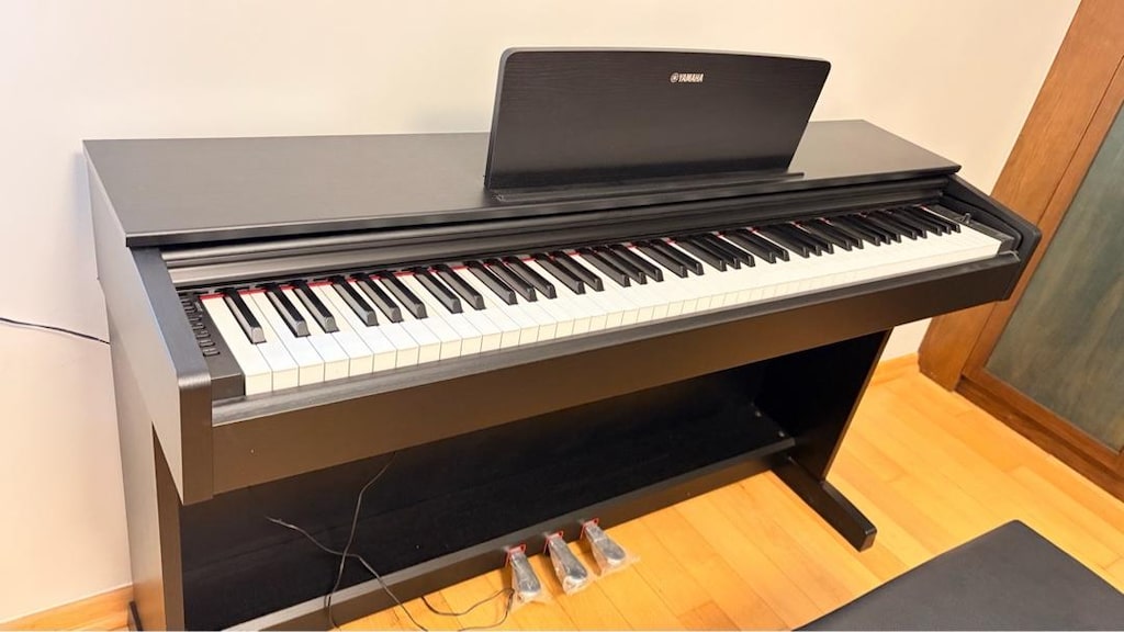 Yamaha Arius YDP-143B Dijital Piyano + Tabure - 6