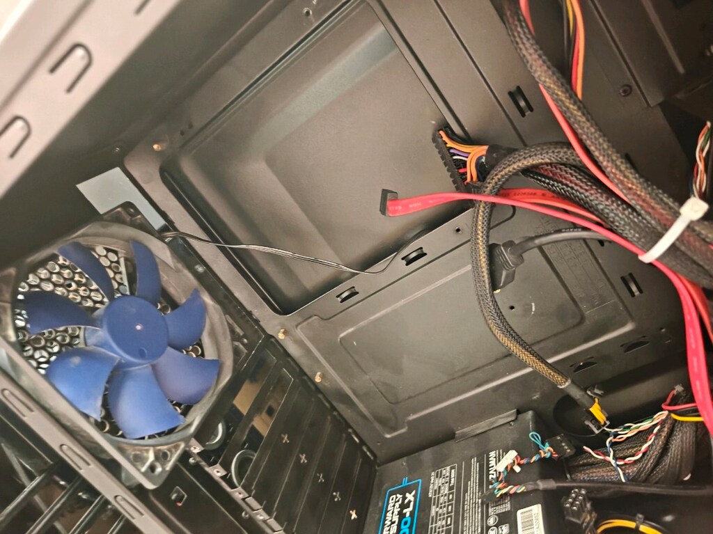 Coolermaster Kasa Boş - 2