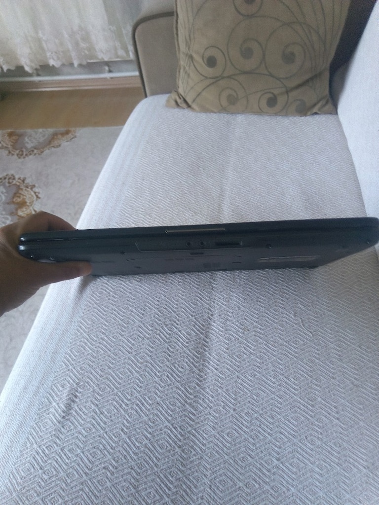 deel laptop çok temiz sıkıntısız - 10