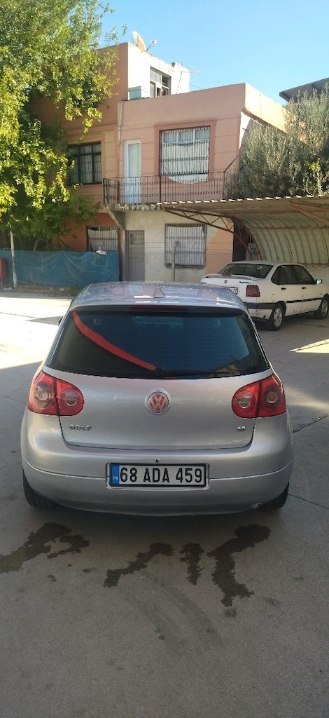 Volkswagen Golf 5 2004 model 1.6 düz motor - 2