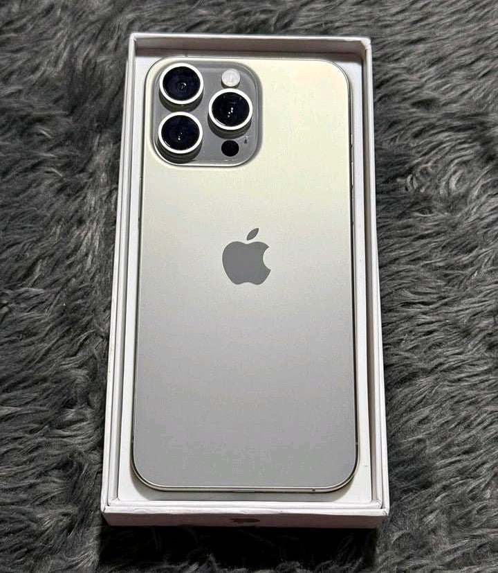 İLK SAHİBİNDEN İPhone 15 PRO MAX