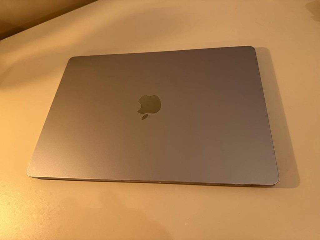 Macbook Air 15" M4 - 512GB Gök Mavi - 3