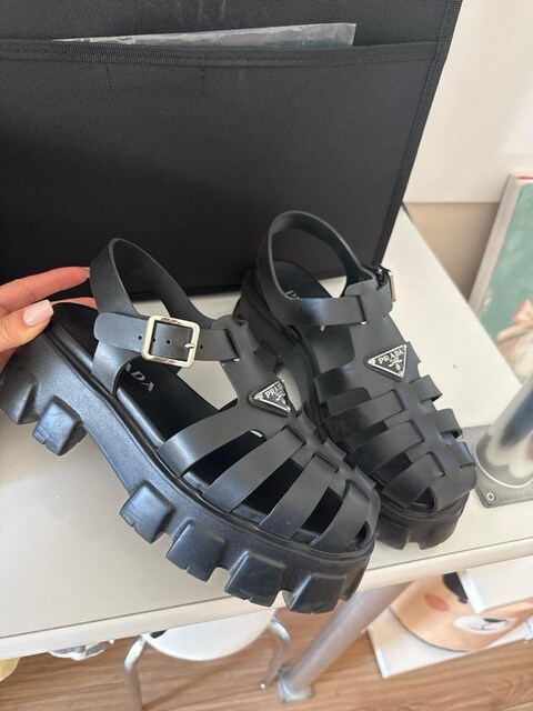 Prada Monolith Sandalet