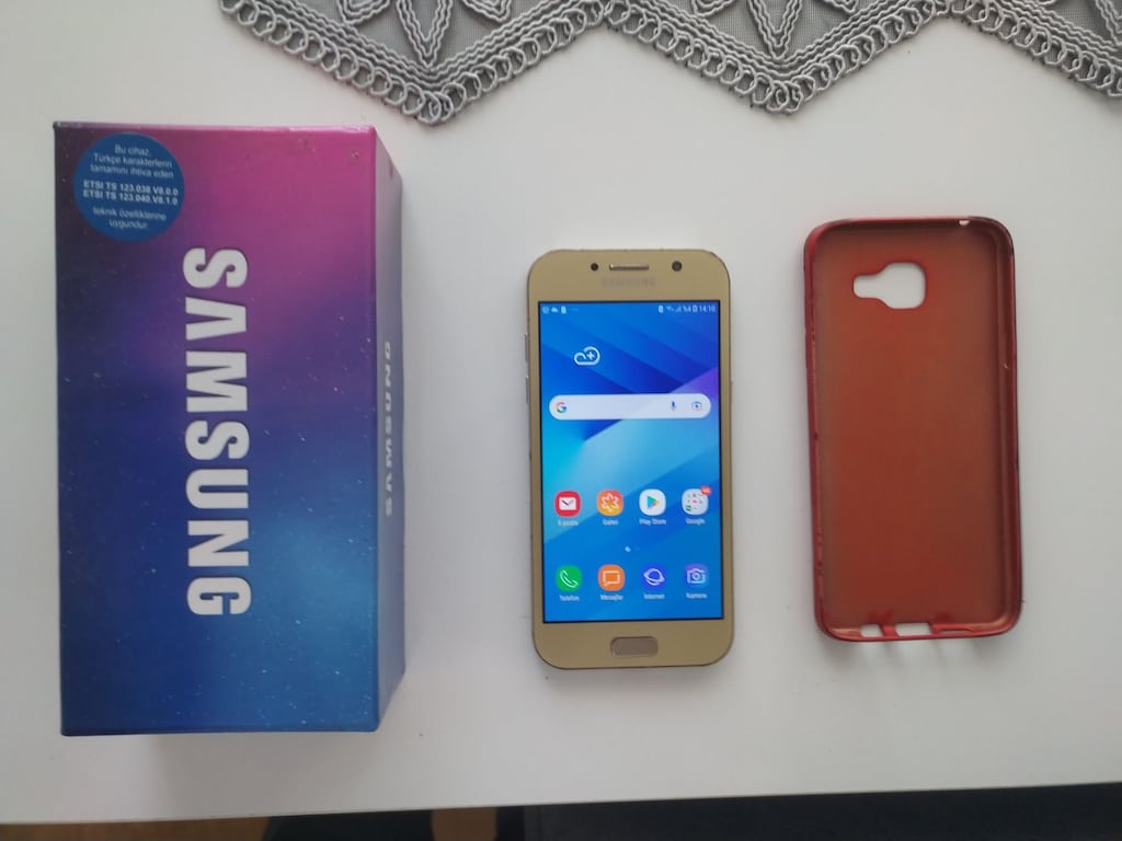 SAMSUNG A5 2017 KUTULU