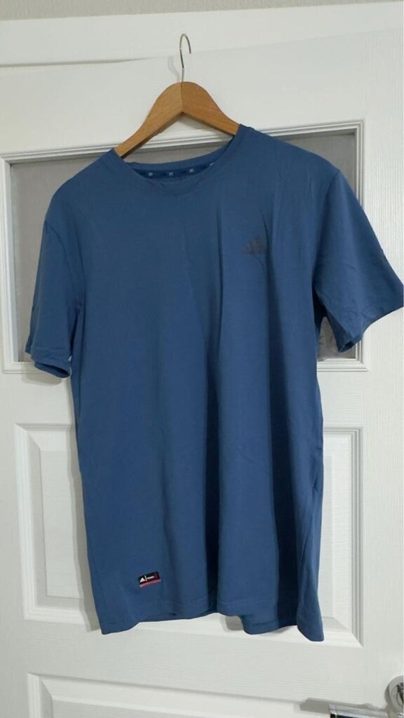 Adidas Tshirt