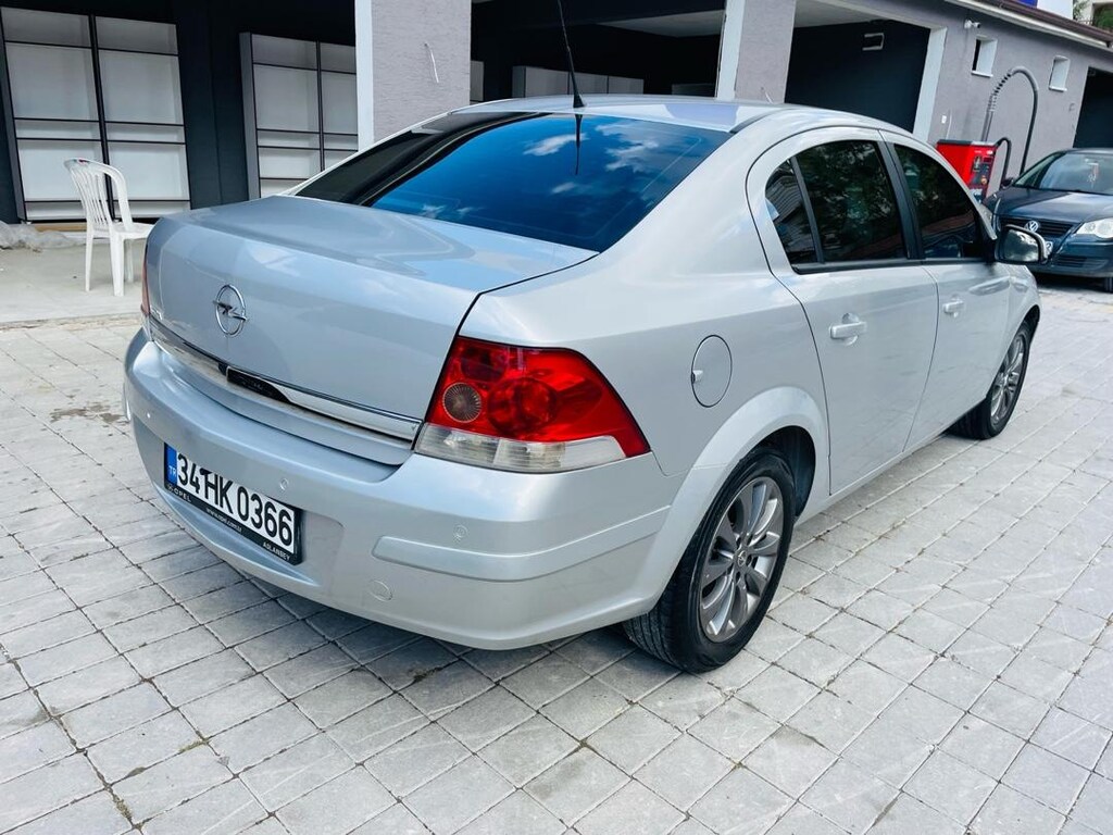 2011 Opel Astra ENJOY 111.Yıl Sedan (103 Bin Km) - 2