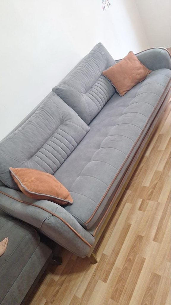 Salon takımı ve yemek masası 6 kişilik (sandalyeler dahil) - 3