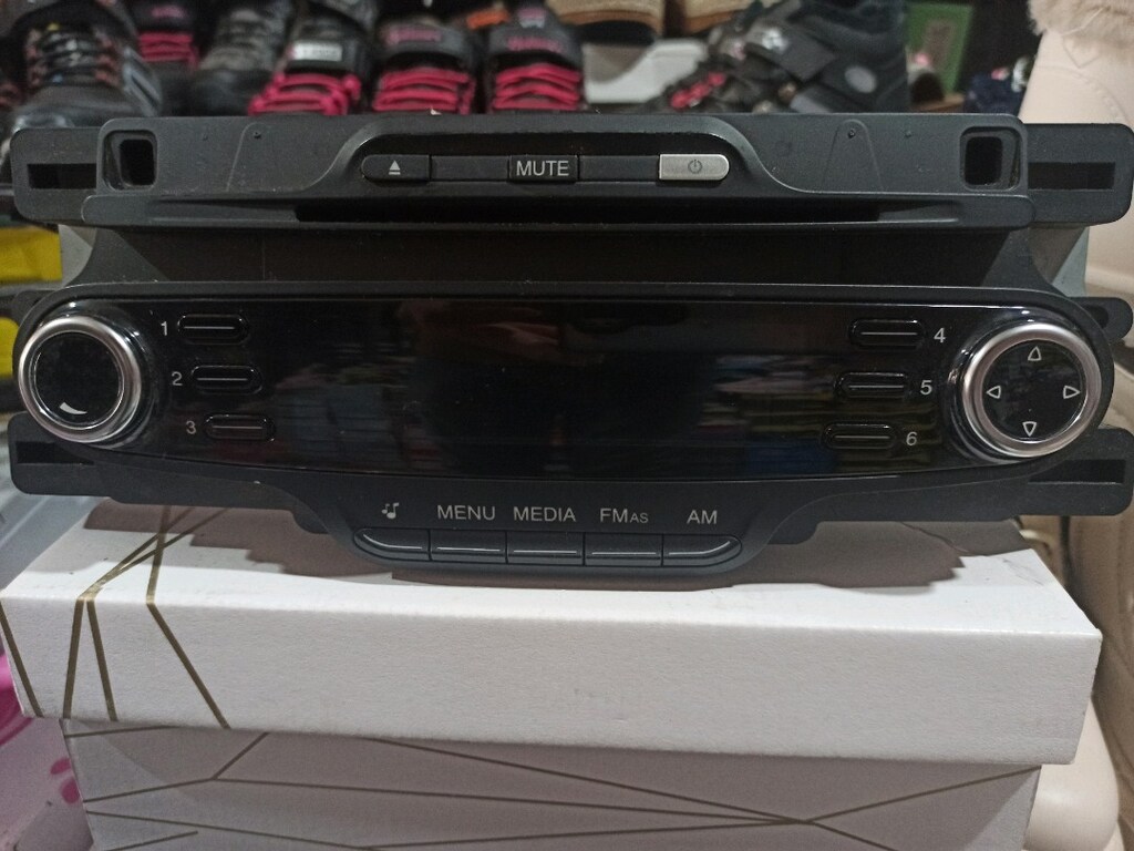 orjinal Fiat çerçevesinde oto teyp sorunsuz çalışır durumda - 2