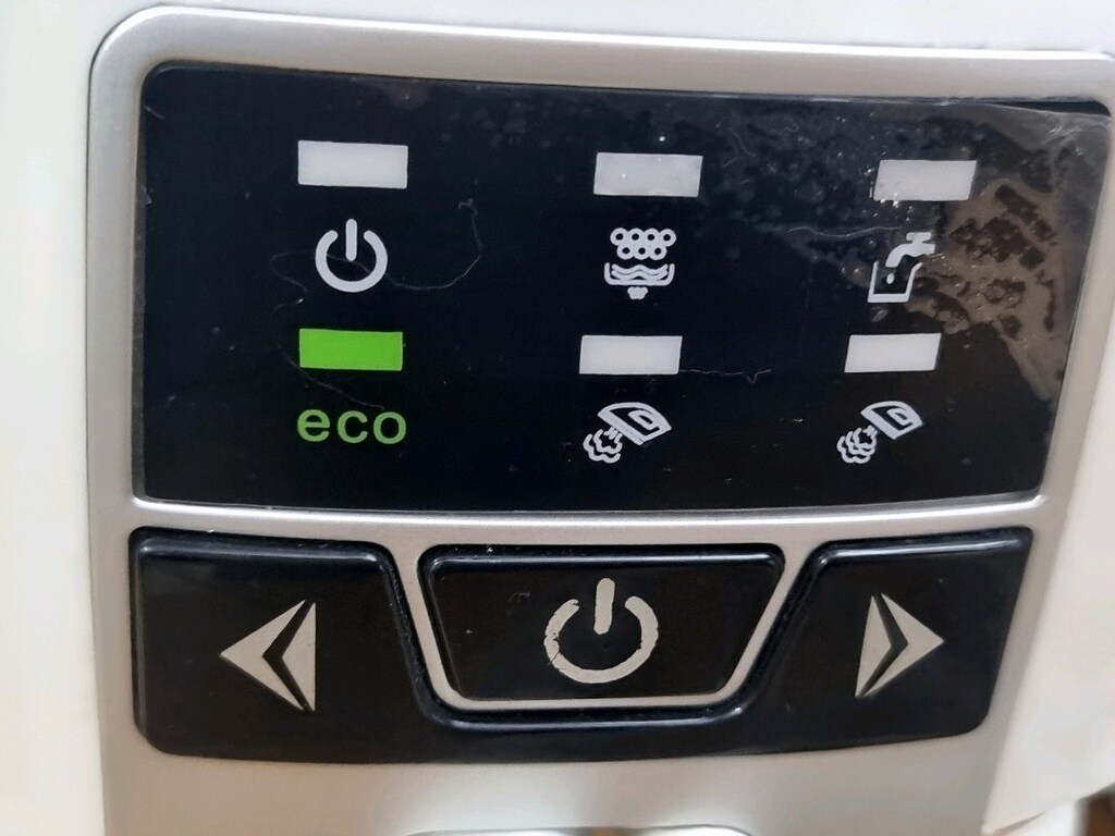 Beko BKK 2179 2400 W Buhar Kazanlı Ütü } - 4