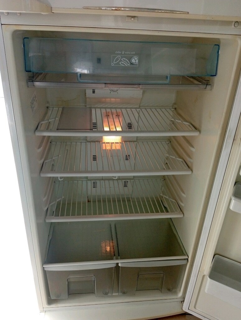 Profilo 403 Litre No frost Buzdolabı temiz sağlam - 11
