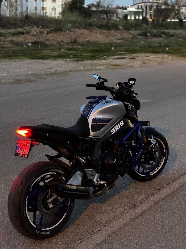 2023 MT09-SP - 4