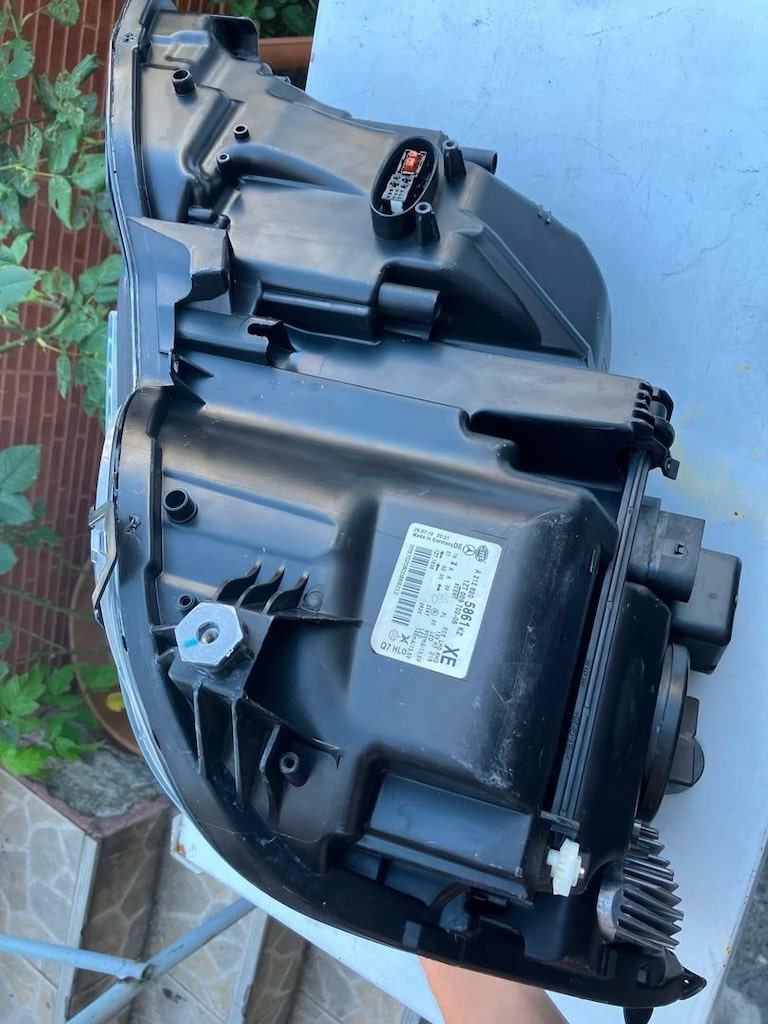 Mercedes W212 sag sol far hatasız tamirsiz orjinal cıkma pazarlıksız - 7
