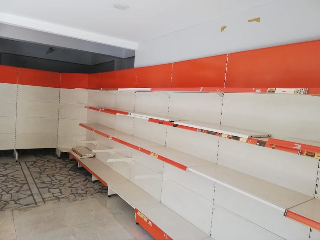 Satılık temiz işyeri rafları acil - 3