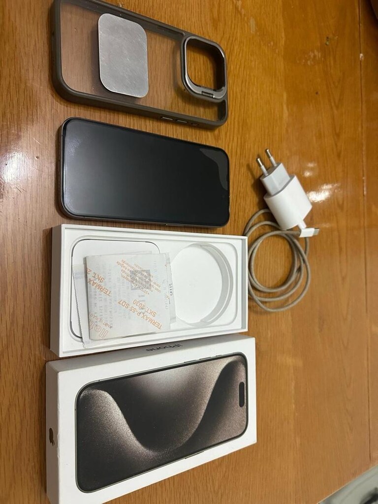 SIFIR AYARINDA IPHONE 15 PRO TİTANYUM 256 GB - 5