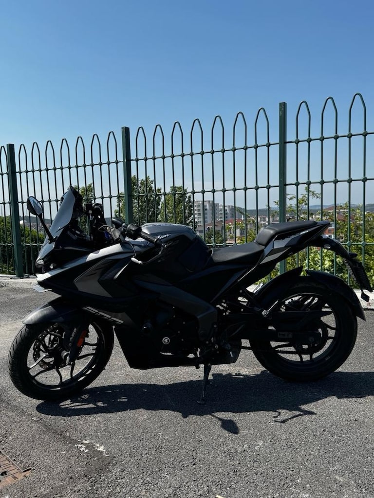 Temiz bakımlı RS200 - 4