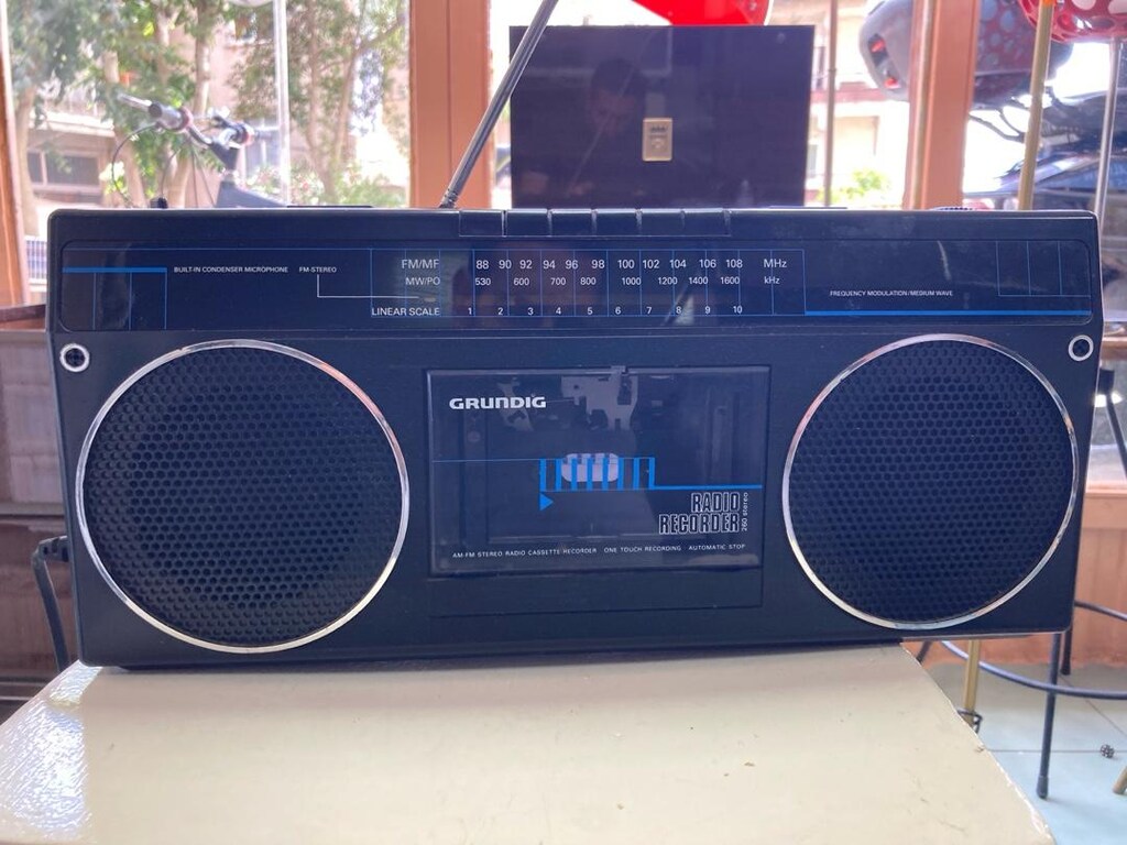 RETRO GRUNDIG RADYO VE KASET ÇALAR - 3