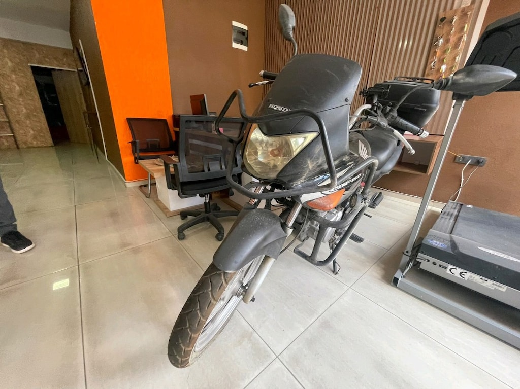 2009 model - 6