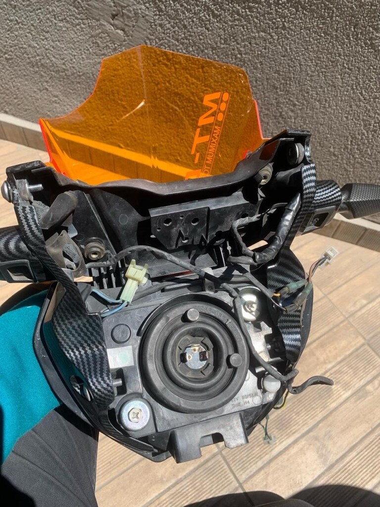 Yamaha mt 09 orjinal ön far 2015 - 5