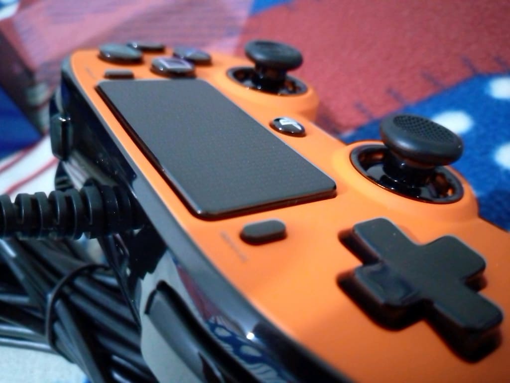 Ps4 kolu kablolu sıfır - 12
