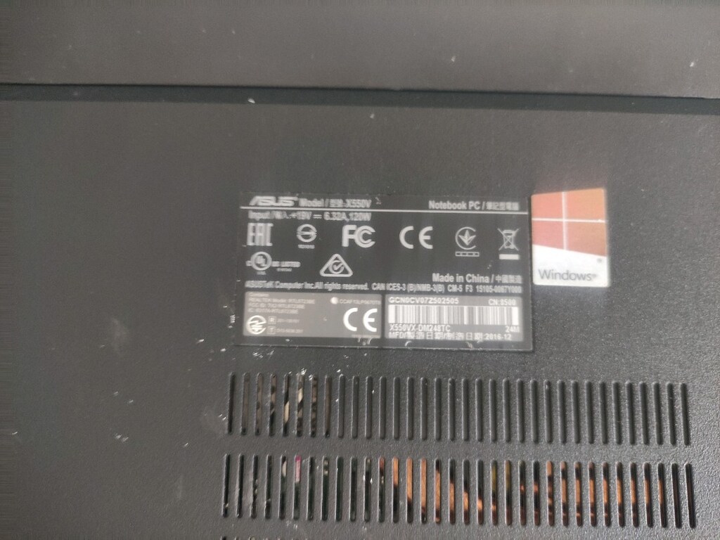 Asus i7 6700HQ / 16 ram /240 SSD/ 4g GB Ekran kart - 8