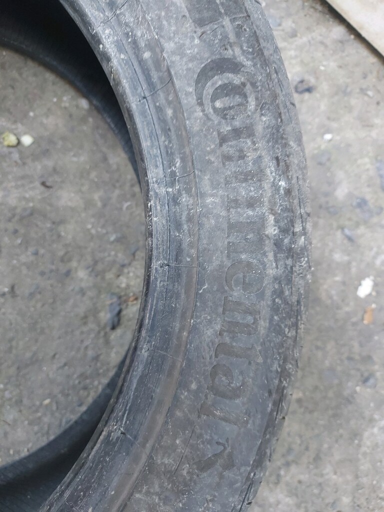 225x45xR17 4 adet continental lastik yer güngören - 3