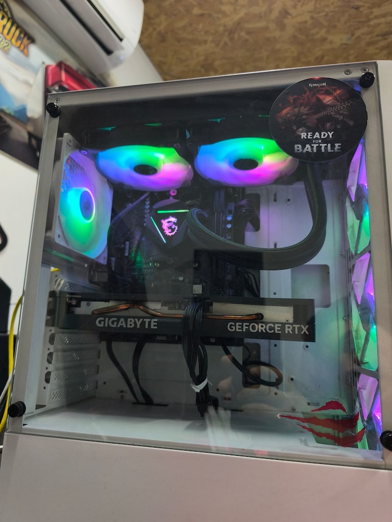 FULL TAKIM RYZEN 5 5600-16GB-1 TB M2-RTX 4060 8 GB-24 İnc 200Hz - 5