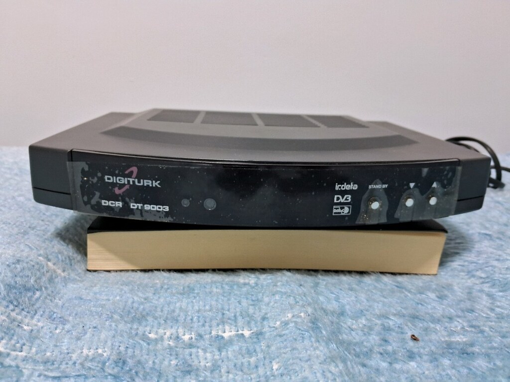 Uydu Alıcısı Digitürk DT 9003 uydu alıcısı, kumanda birlikte - 3