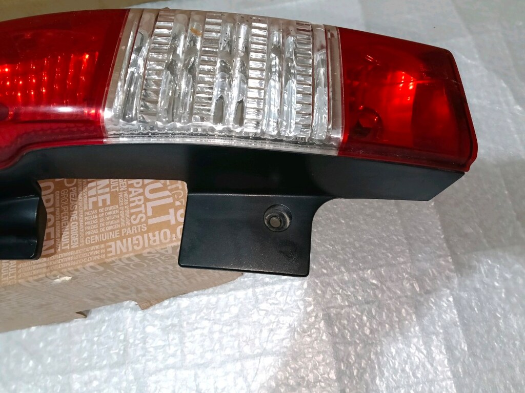 Honda crv 2005 2006 sağ arka stop orjinal sökme çok ufak bi çatlağı va - 5