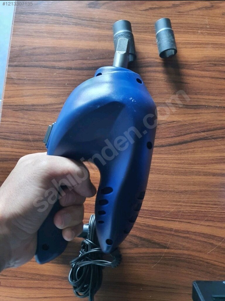 Çakmaklık Çıkışlı 12 volt bijon somun sökme - 4