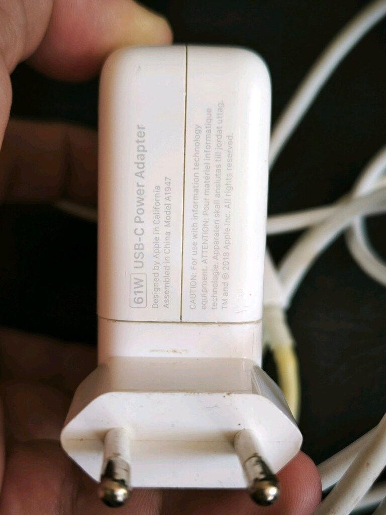 Apple 61W USB-C Güç Adaptör A1947 - 3